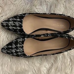 Ann Taylor  size 9 black and white shoes